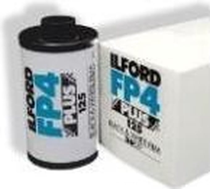 ILFORD FP 4 plus 135-24