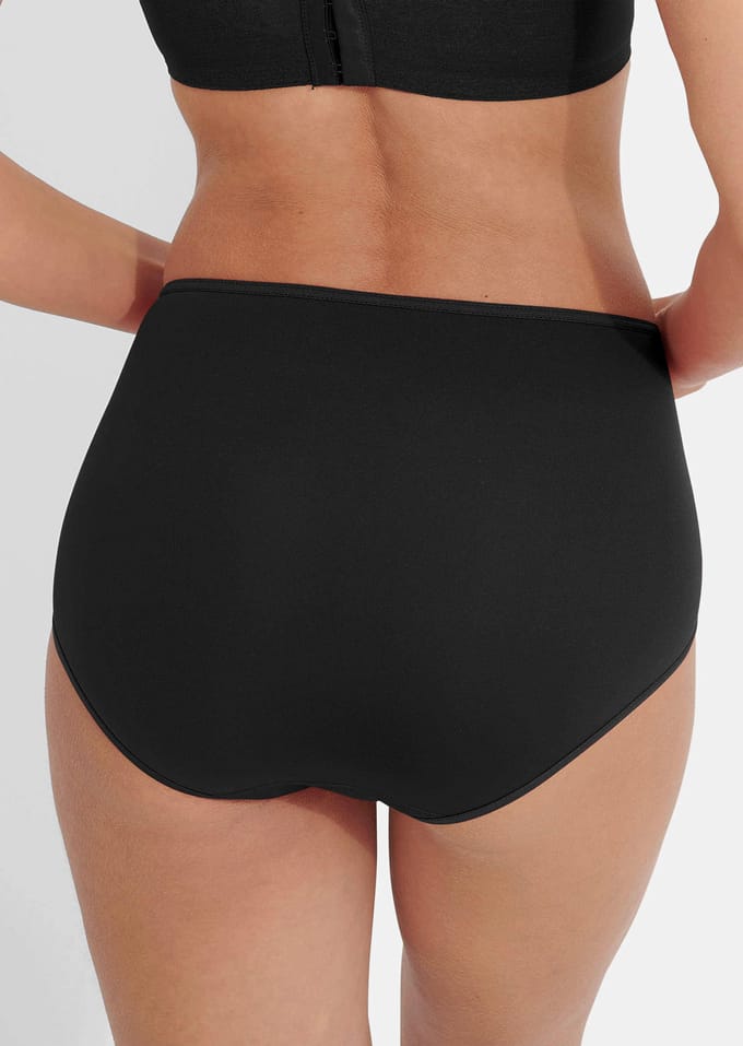 Maxislip van microvezels met kant - zwart - Gr. 46 van Goldner Fashion