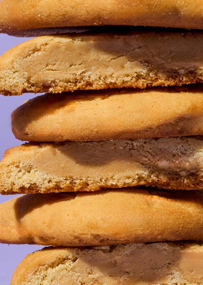 KoRo | Gevulde pindakaaskoekjes 12 x 150 g