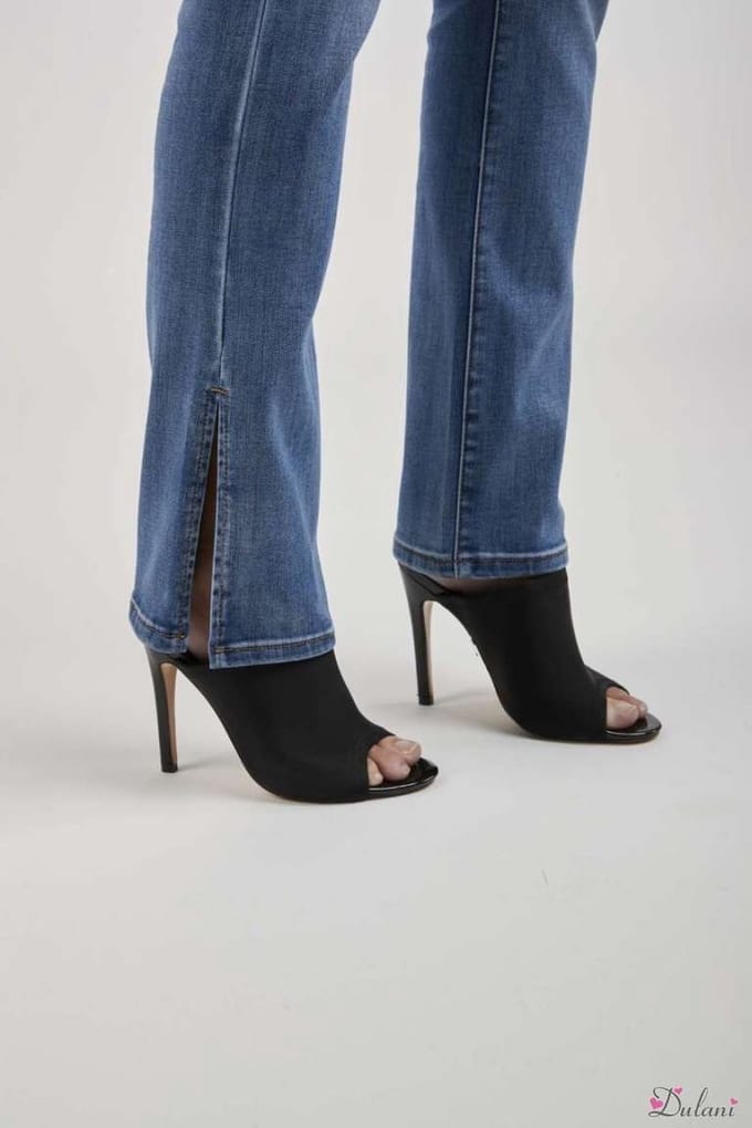 Broek Toxik3 medium hoge taille straight met split jeans