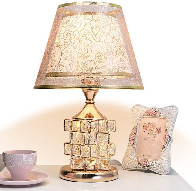 IBETTERTEC LED tafellamp - Kristallen voet - Goudkleurig - Met knopschakelaar