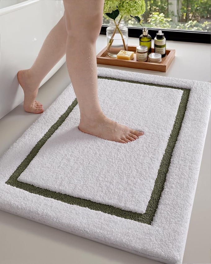 Omgoods - Groene Badmat 61 x 110 cm, Waterabsorberend en Sneldrogend Microfiber