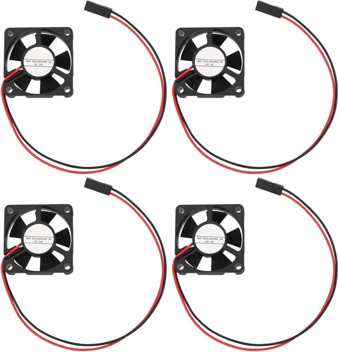 Koelventilator 4 stuks - Mini ventilator computer - Apparatuur koelen - Borstelloze DC motor - 35x35x10mm - Zwart