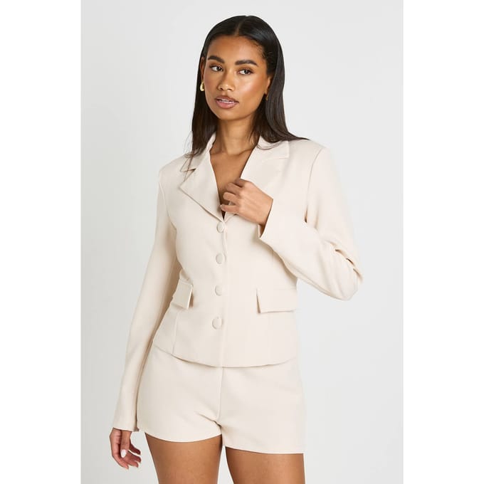 boohoo Dames Getailleerde Mini Short | Creme | Maat: 44