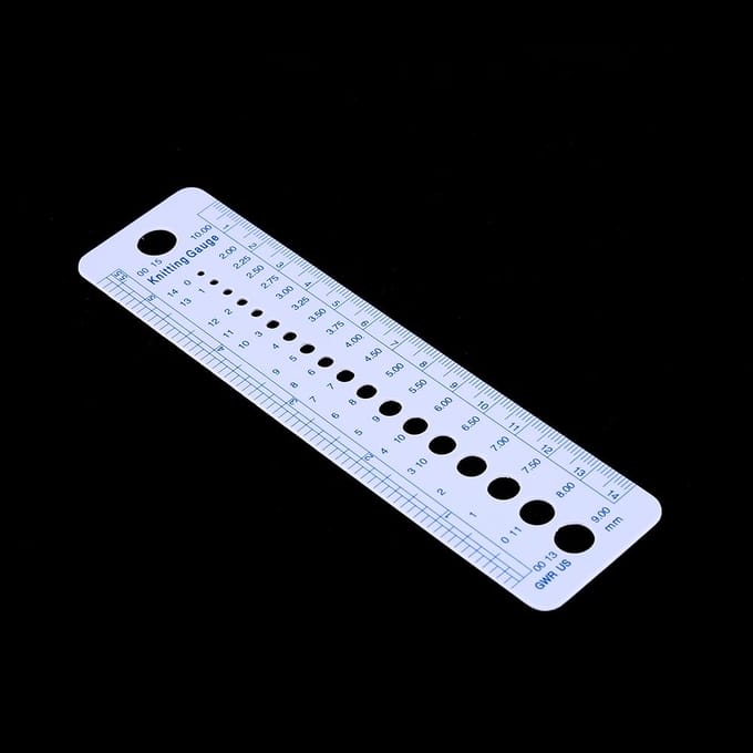 Plastic Breinaald Maatmeter Liniaal Inch cm Naaigereedschap US UK Canada Maten 2-10mm white
