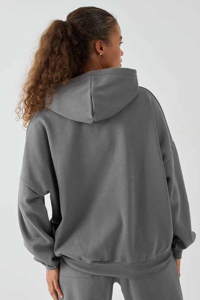 Dames DSGN Studio Oversized Over The Head Hoodie | Houtskool | Maat: Large