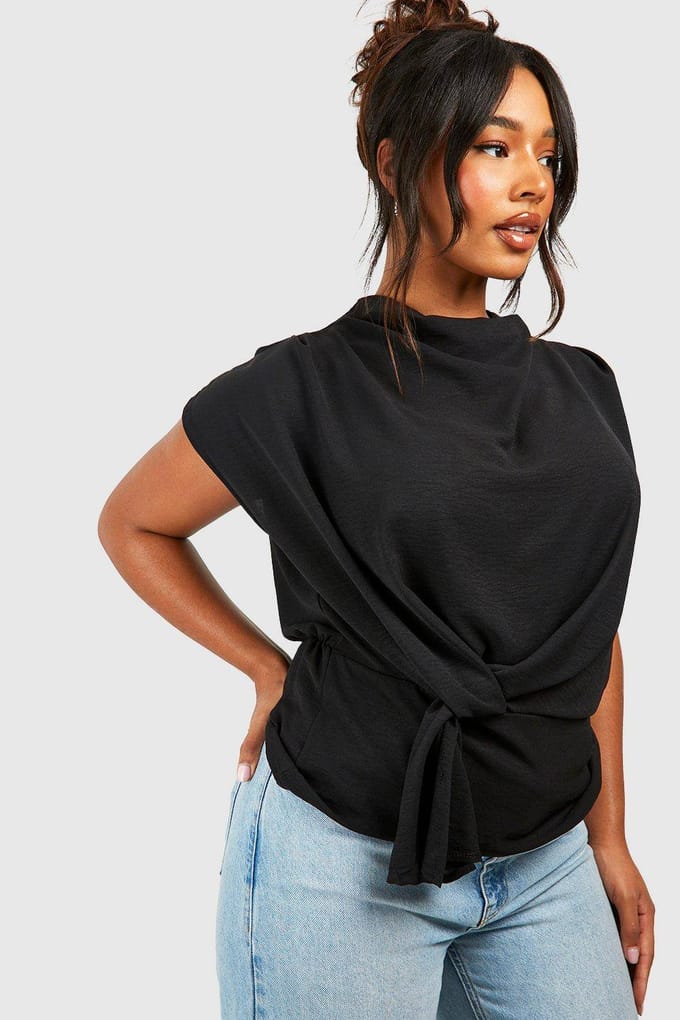 boohoo Dames Plus Knot Cowl Neck Blouse | Black | Maat: 16