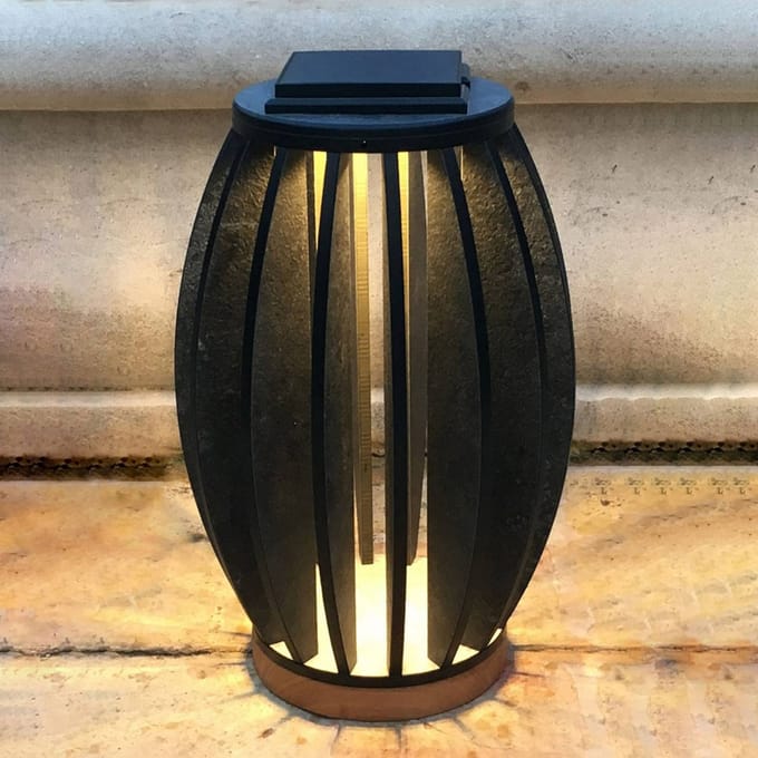 Les Jardins LED lamp op zonne-energie Pastek van teak