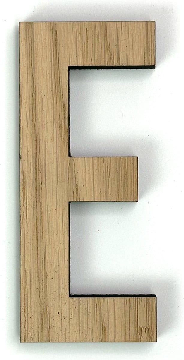 Houten letter E - 20 cm hoog