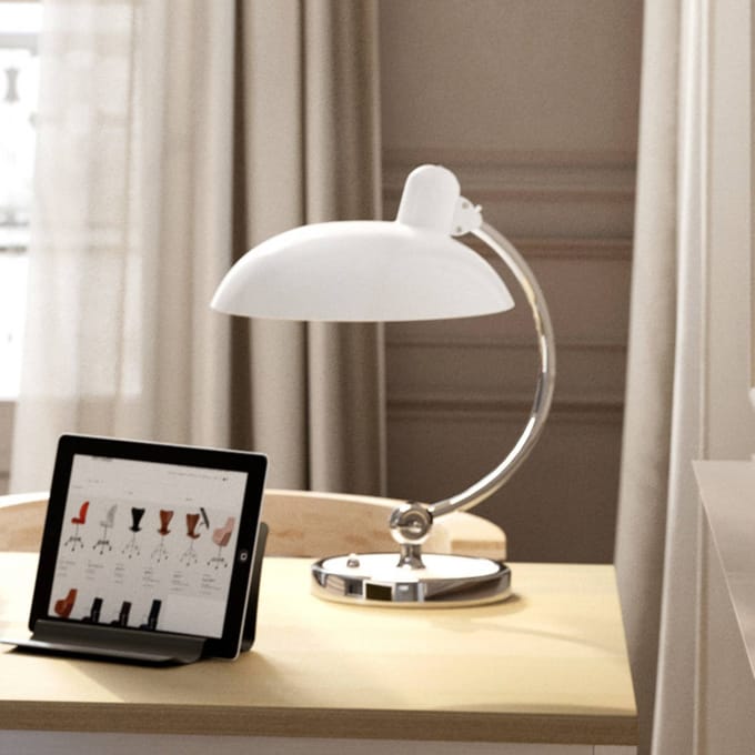 Fritz Hansen Kaiser Idell 6631 Luxe Tafellamp Wit