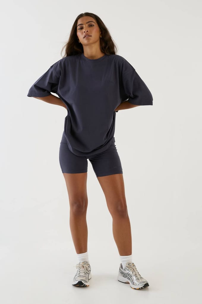 Dames Dsgn Studio Oversized T-shirt En Fietsbroek Set | Midnight Blue | Maat: XL