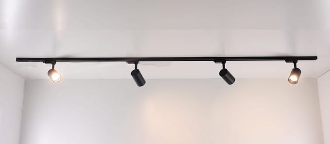 Railverlichting - complete set Maxi - 2 meter zwart met 4 spots railsysteem