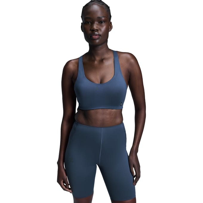 On Active Bra 2 W Denim Maat: XS D-DD | Sport BH's Outlet | Dames | Blauw
