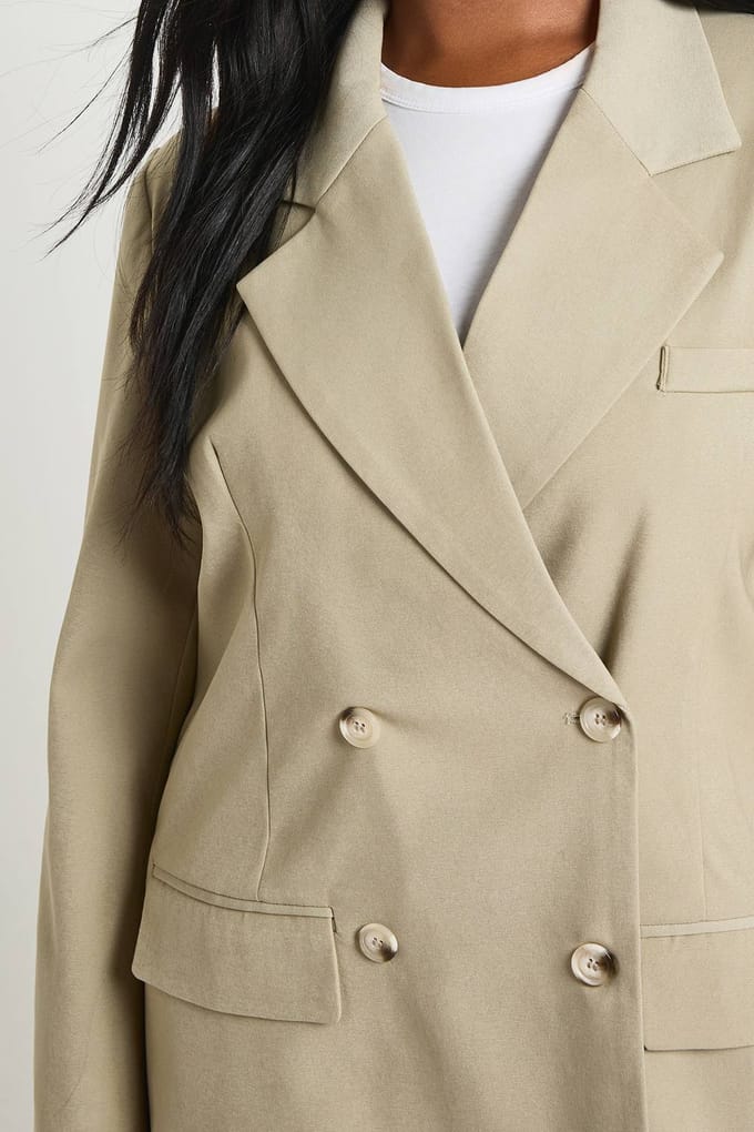 boohoo Dames Plus Oversized Hoornknoop Blazer | Verstandig | Maat: 50