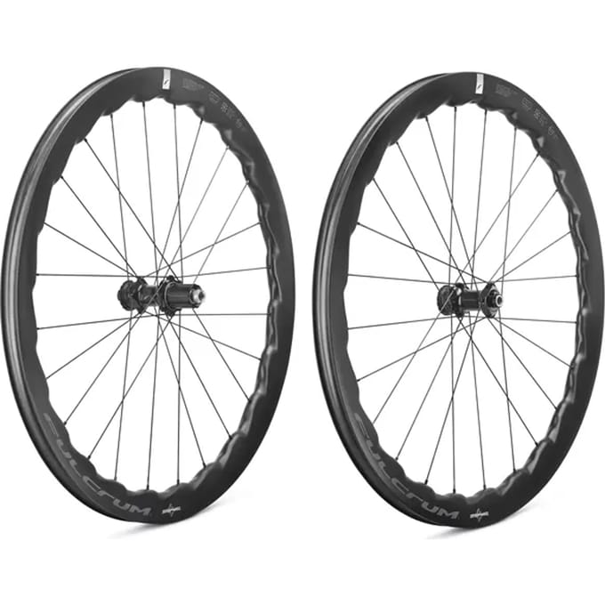 Paar wielen Campagnolo Soniq 42 XDR