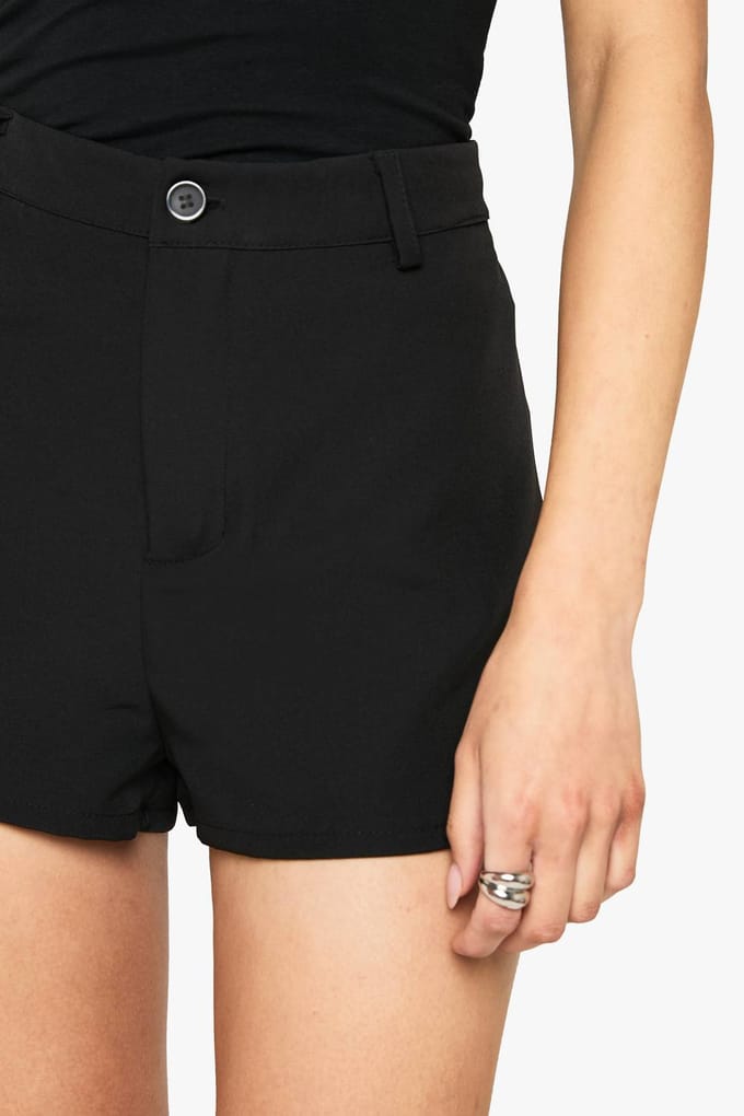 boohoo Dames Tailored Mini Shorts | Zwart | Maat: 36