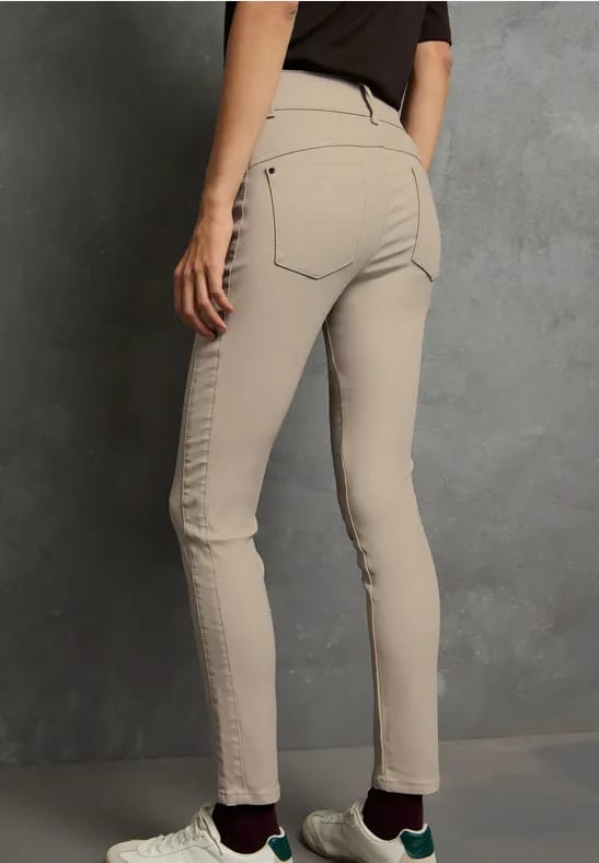 Slim Fit broek met coating