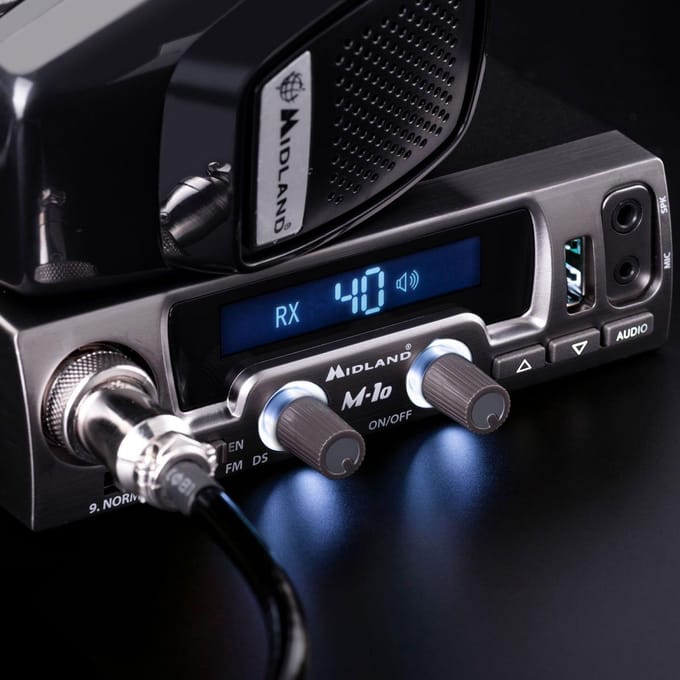 Albrecht Midland M-10 Multinorm AM FM 27mcCB-radio