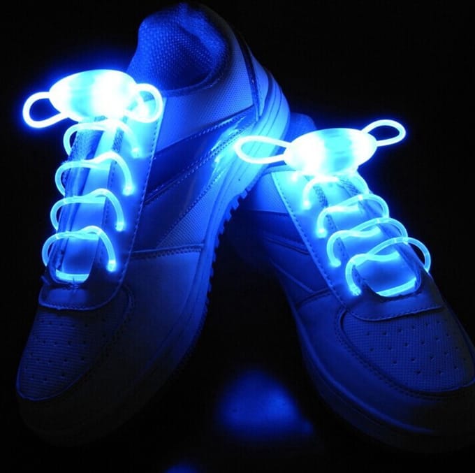 New Age Devi - Blauwe LED-Veters met Lichtgevend Effect