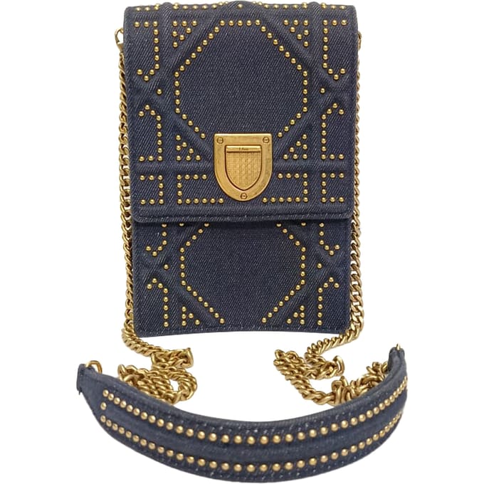 Dior Diorama verticale clutch met studs in marineblauwe katoenen denim