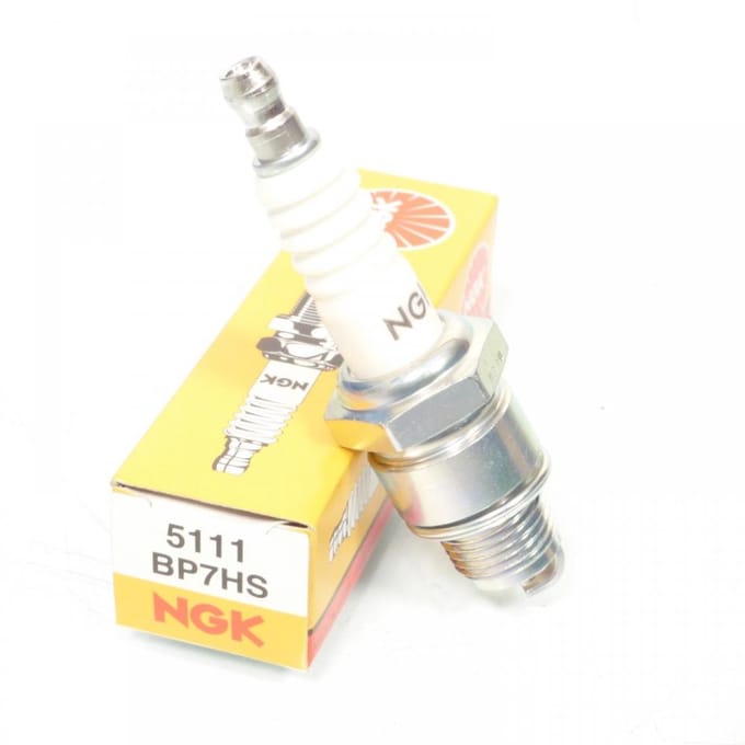 Bougie d'allumage NGK pour Quad PGO 50 SUPER COMET Après 1998 Neuf