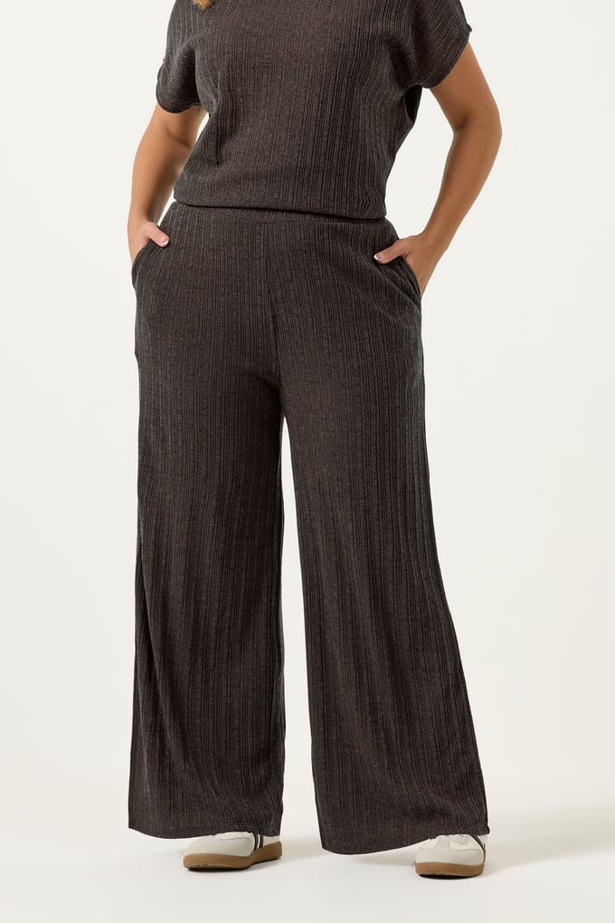 Yours Chocoladebruine Gebreide Broek Met Wijde Pijpen Size 44