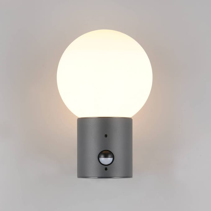 TRIO MURES - Wandlamp - Antraciet - excl. 1x E27 4 W - Bewegingssensor - Wandmontage - Buitenverlichting - IP44