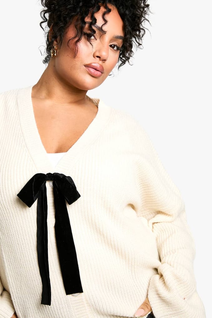 boohoo Dames Plus Cardigan met strikdetail | Creme | Maat: 54