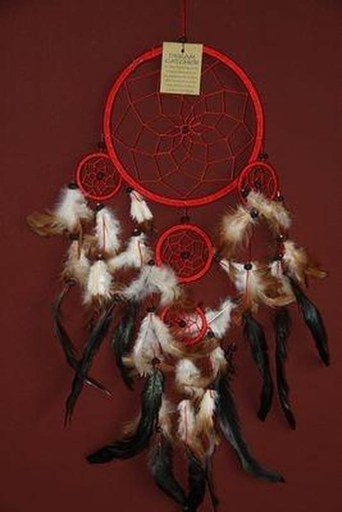 Dromenvanger / Dreamcatcher ± Ø18cm met kleintjes  - rood