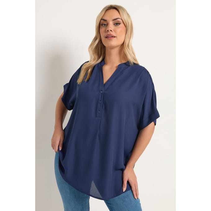 Yours Marineblauwe Blouse Met Halve Knoopsluiting En Vhals Size 58-60
