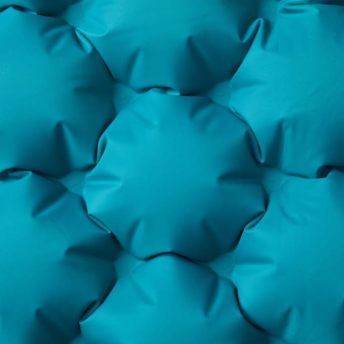 vidaXL - Kampeermatras - met - kussens - zelfopblazend - 2-persoons - blauw