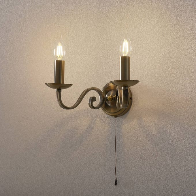 Searchlight Klassieke wandlamp Richmond 2-lichts bronsbruin - 1502-2AB