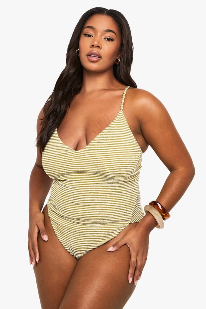 boohoo Dames PLUS GETEXTUREERD GESTREEPT SCOOP-ZWEMPak | Olijf | Maat: 50
