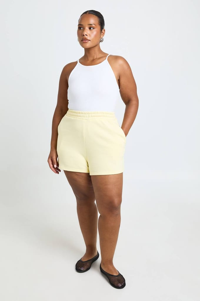 boohoo Dames Plus Shorts Met Brede Tailleband | Boter | Maat: 44