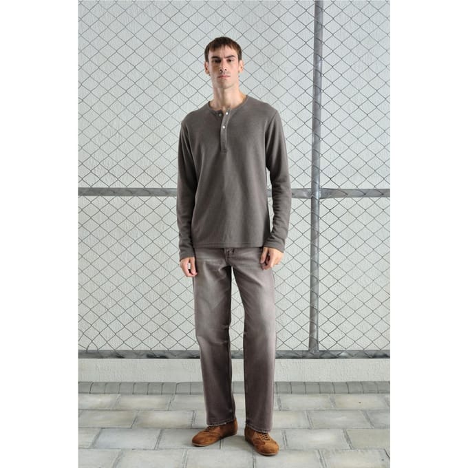 Slim Fit Knopkraag Lange Mouwen T-Shirt