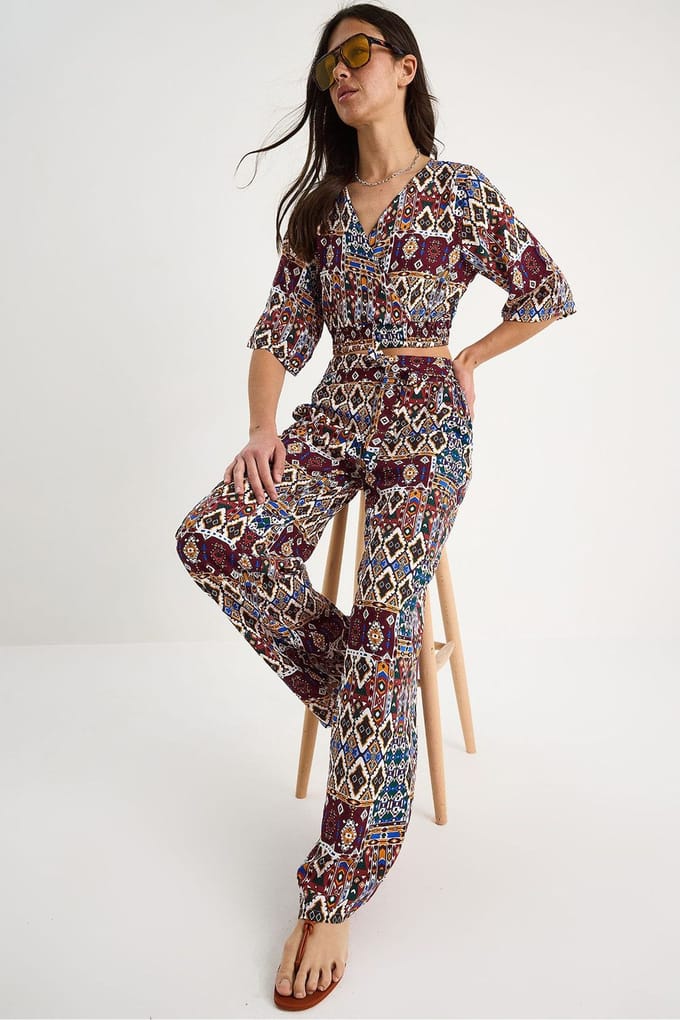 Gegevensset met Patroon en V-hals Crop Top