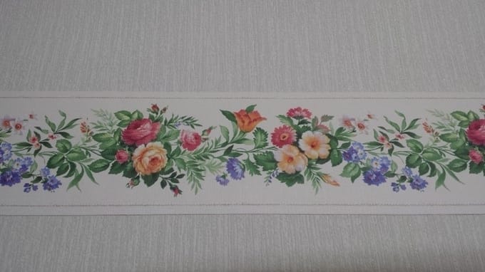 BLOEMEN BEHANGRAND BLOEMETJES ROOSJES
