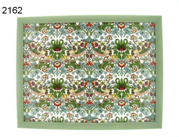 Lesser & Pavey Schootkussen William Morris Strawberry Thief - 39,5 x 29,5 cm - stevig blad