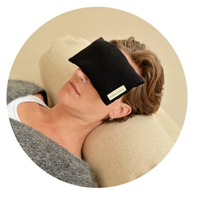 Eyepillow black cotton. Amethist & Lavendel