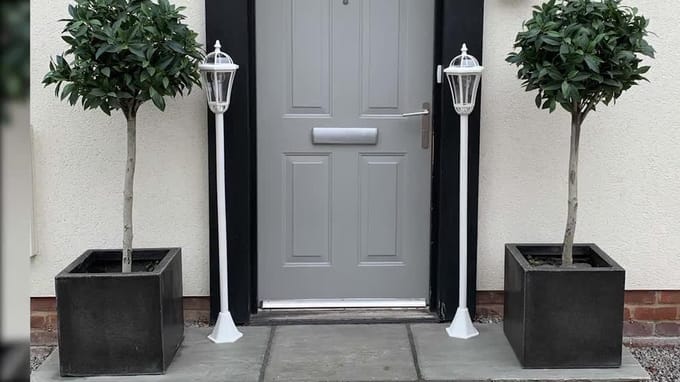 Set van 2 Luxform Kensington lantaarnpaal wit op zonne-energie van 1,3 m