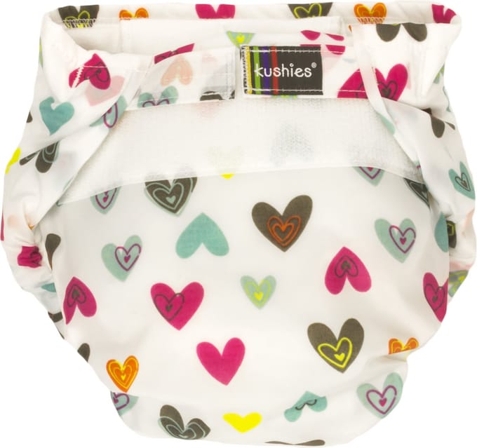 Kushies - Luier - Wasbare luiers - All-in-one - Wit / Hartjes - 10 t/m 20 kg