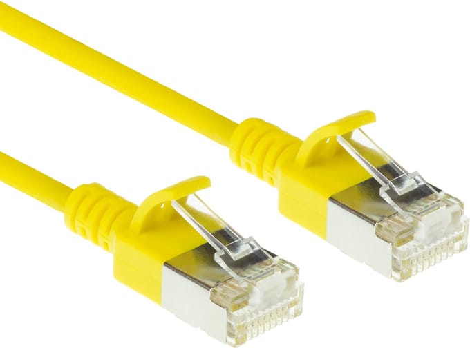 ACT Gele 2 meter LSZH S/FTP CAT6A slimline patchkabel snagless met RJ45 connectoren DB7802