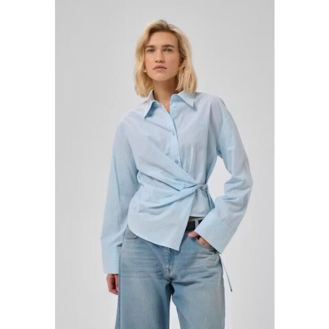 My Essential Wardrobe Mwbella Belt Shirt Dames - Topjes - Lichtblauw - Maat 40