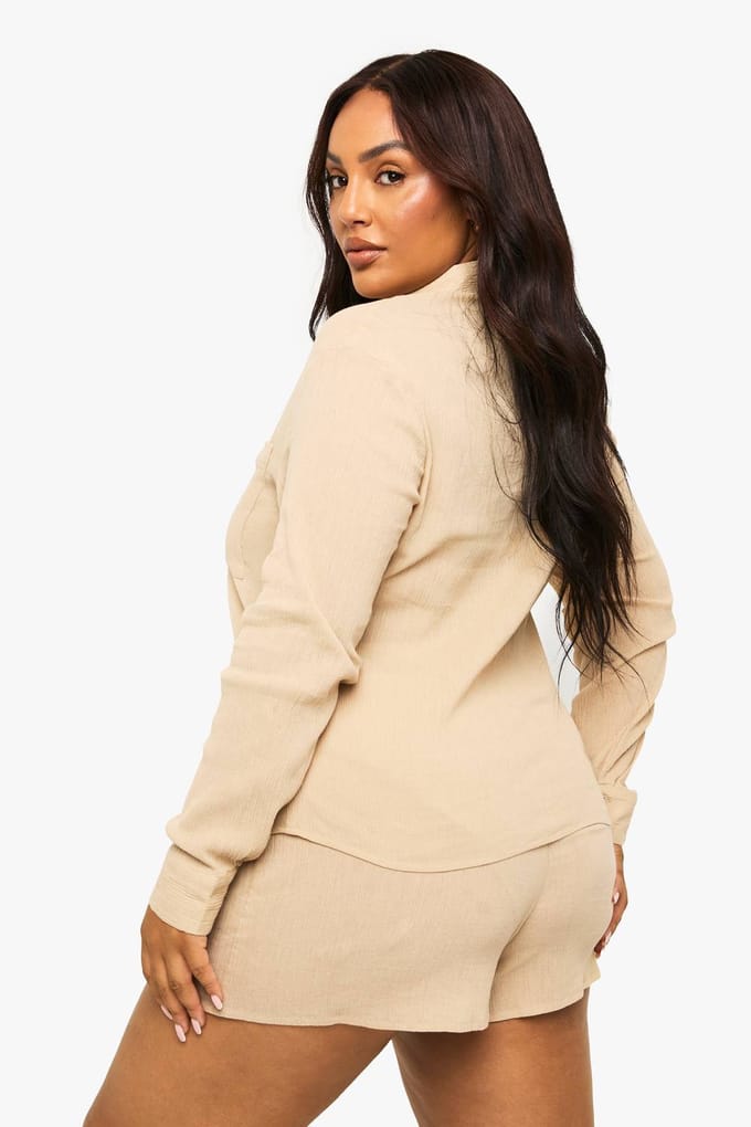 boohoo Dames Plus Crinkle Katoenen Strandshirt | Beige | Maat: 26