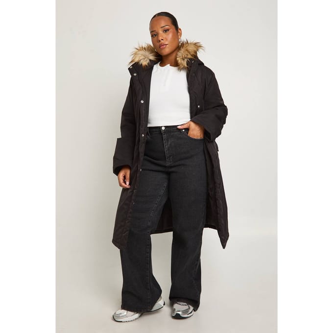 boohoo Dames Plus Parka met nepbontaccent | Zwart | Maat: 46