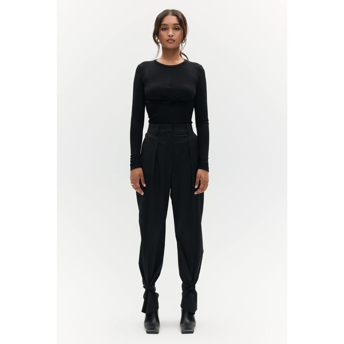 BENU Zwarte gedraaide blouse