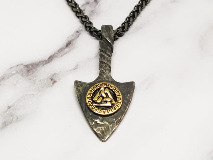 Mei's - Viking Valknut Arrow - ketting heren - RVS goud/grijs - 70 cm