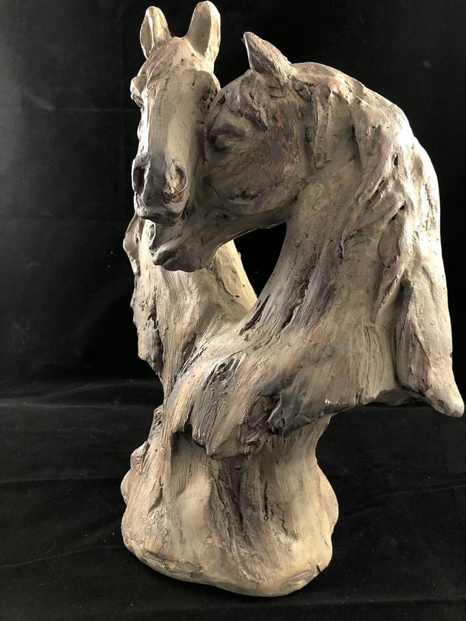 Prachtig paardenbeeld van 2 paardenhoofden, woodlook.