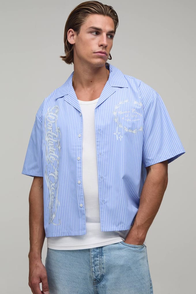 Oversized Crop Shirt Met Graffiti Print En Halve Mouwen | Blue | Size Medium