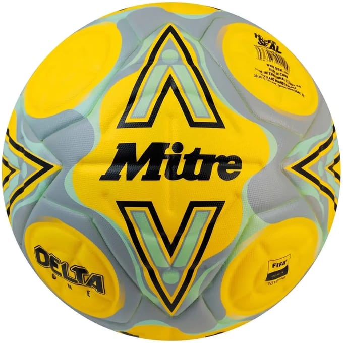 Mitre Delta One Voetbal.